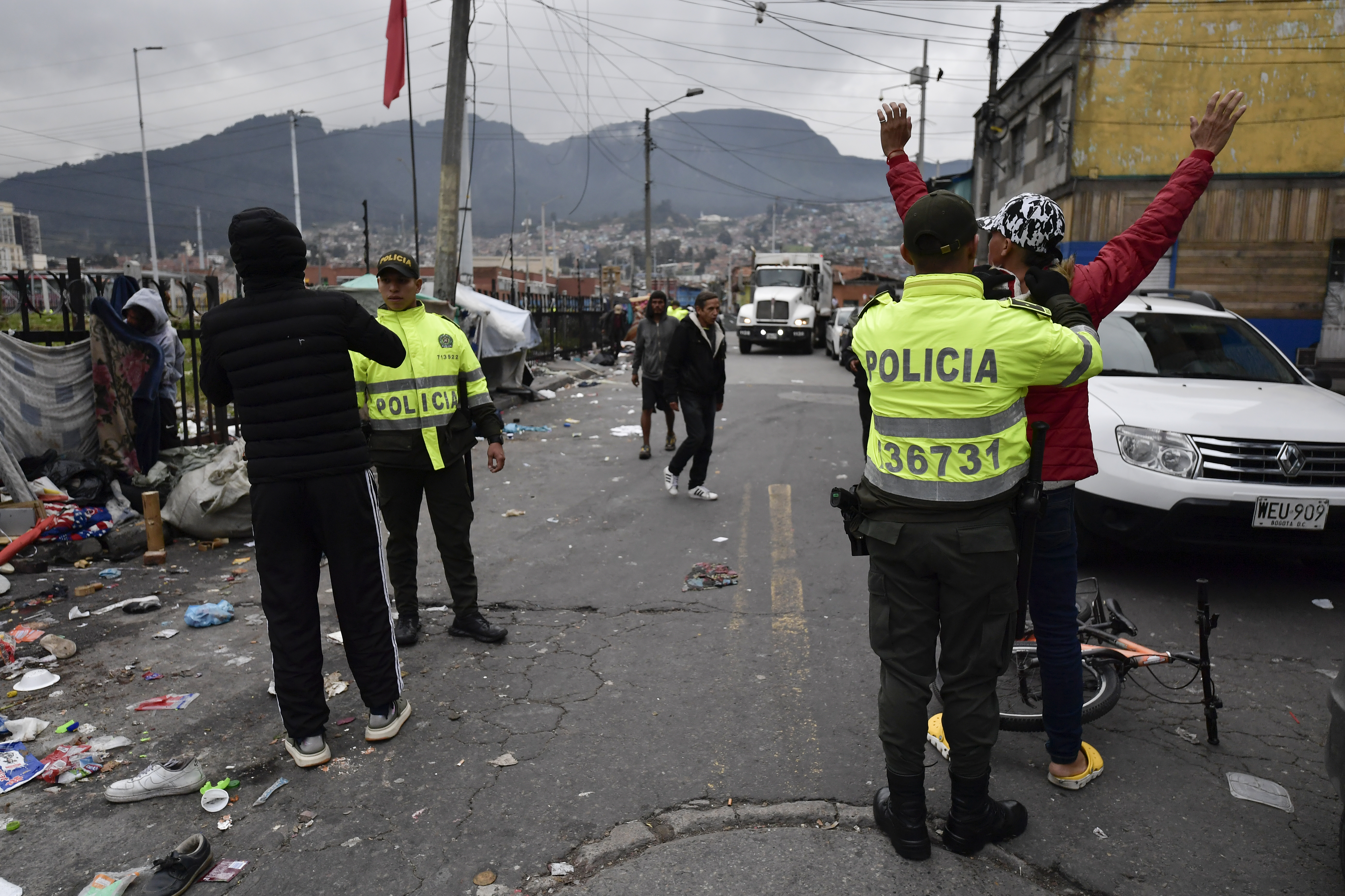 Incautan en San Bernardo 18.000 dosis de bazuco, marcadas con símbolos nazis