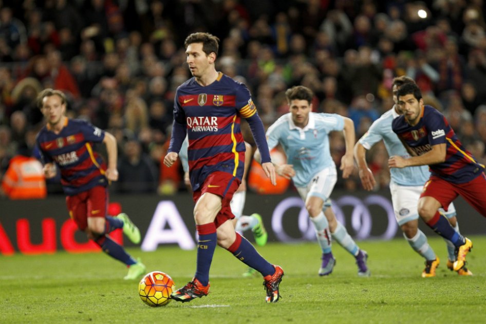 ¿Fue magia o humillación el penalti de Messi y Suárez?