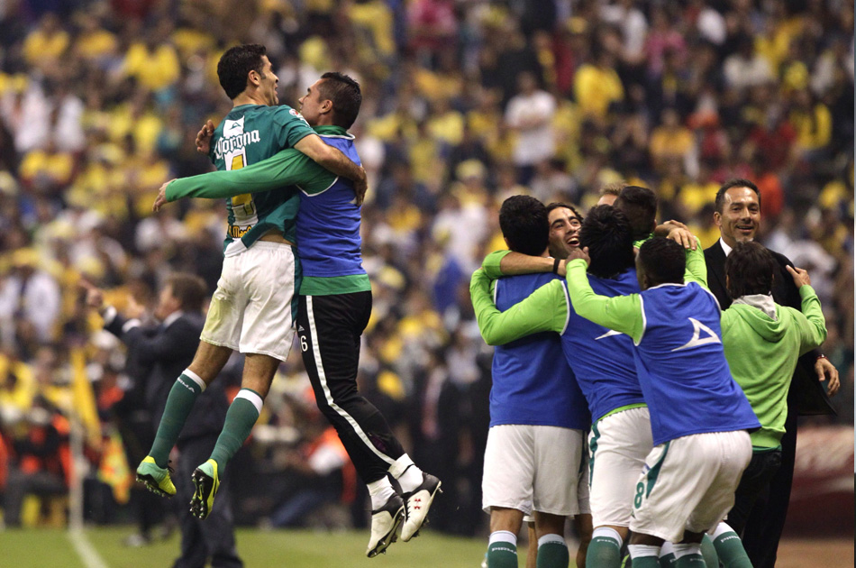 Tres colombianos se coronan campeones con León en México