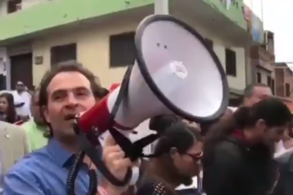 La estrategia del alcalde de Medellín para que los niños vayan al colegio