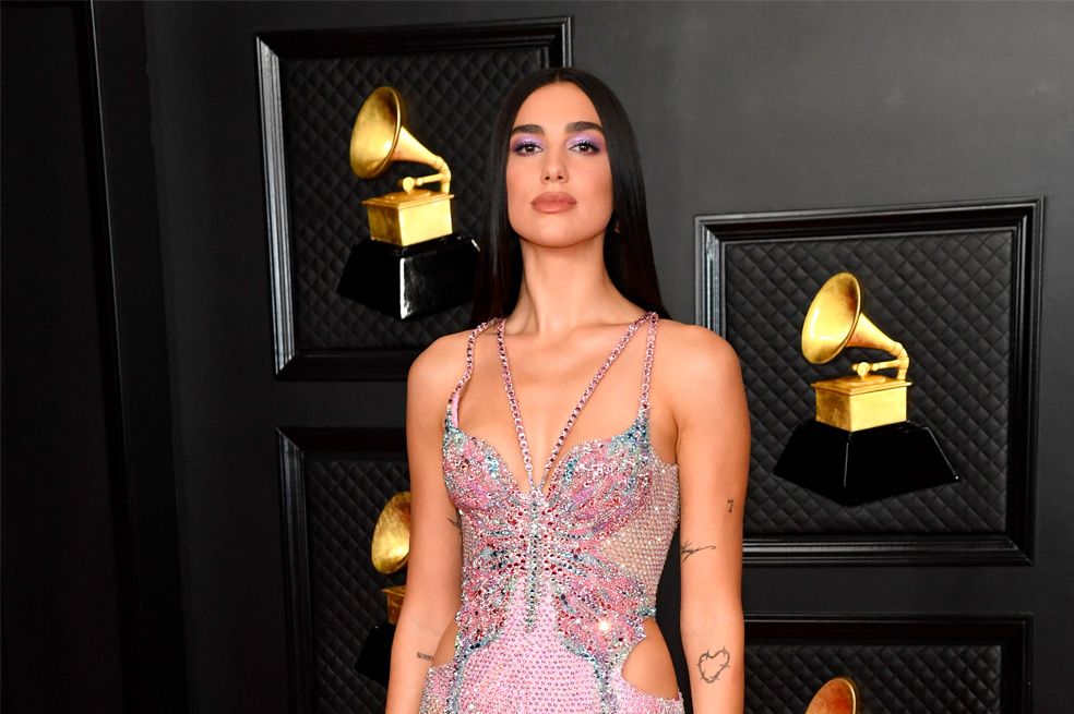 Todo lo que se sabe de la colección de Dua Lipa para Versace