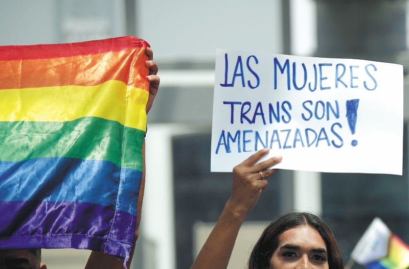 Personería de Bogotá alerta sobre amenazas a integridad de la población LGBTIQ+