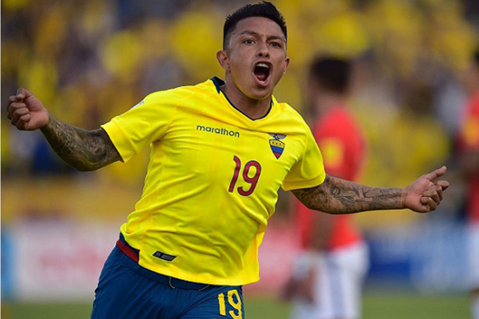 Cristian Ramírez, baja en Ecuador para los duelos ante Paraguay y Colombia