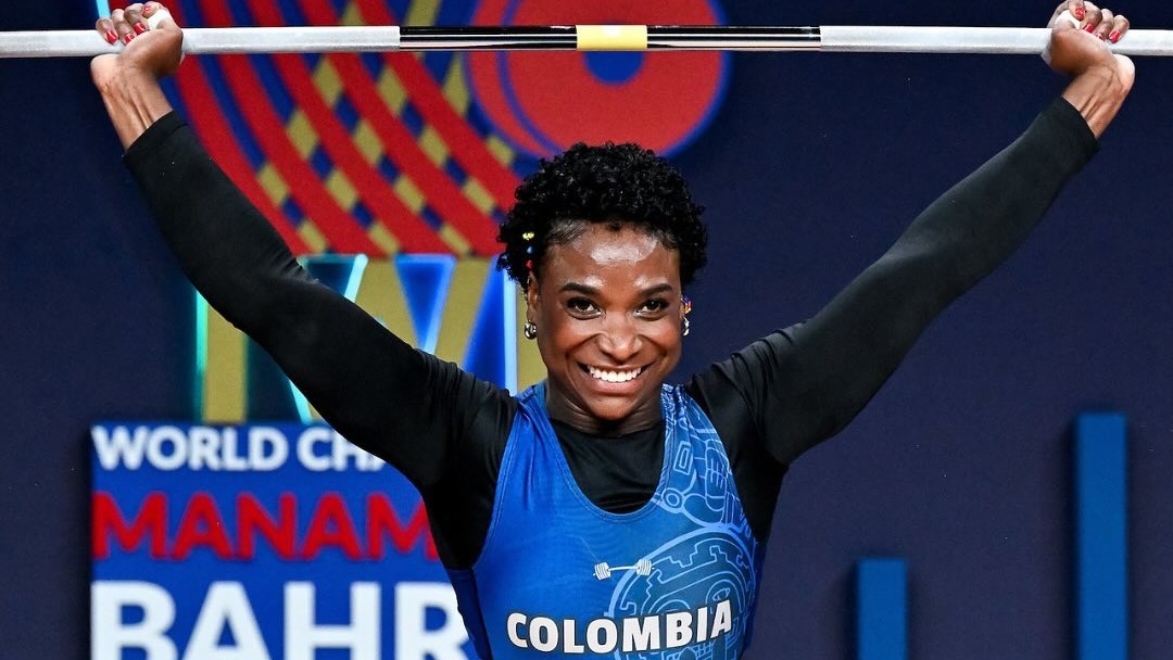 Yenny Álvarez se colgó dos primeras medallas en el Campeonato Mundial de Halterofilia de Manama, Baréin.