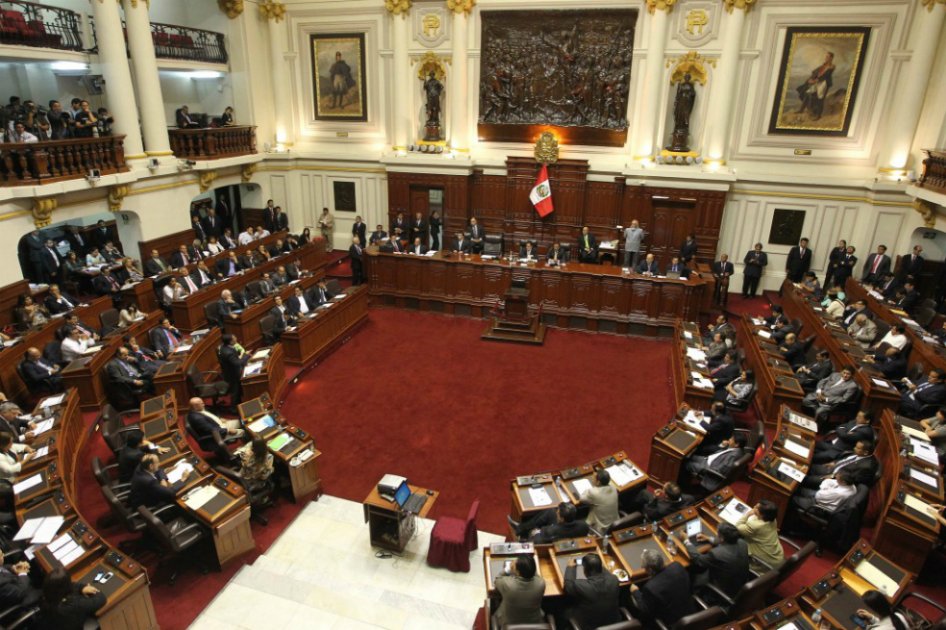 Perú rechaza proyecto de unión civil entre parejas del mismo sexo