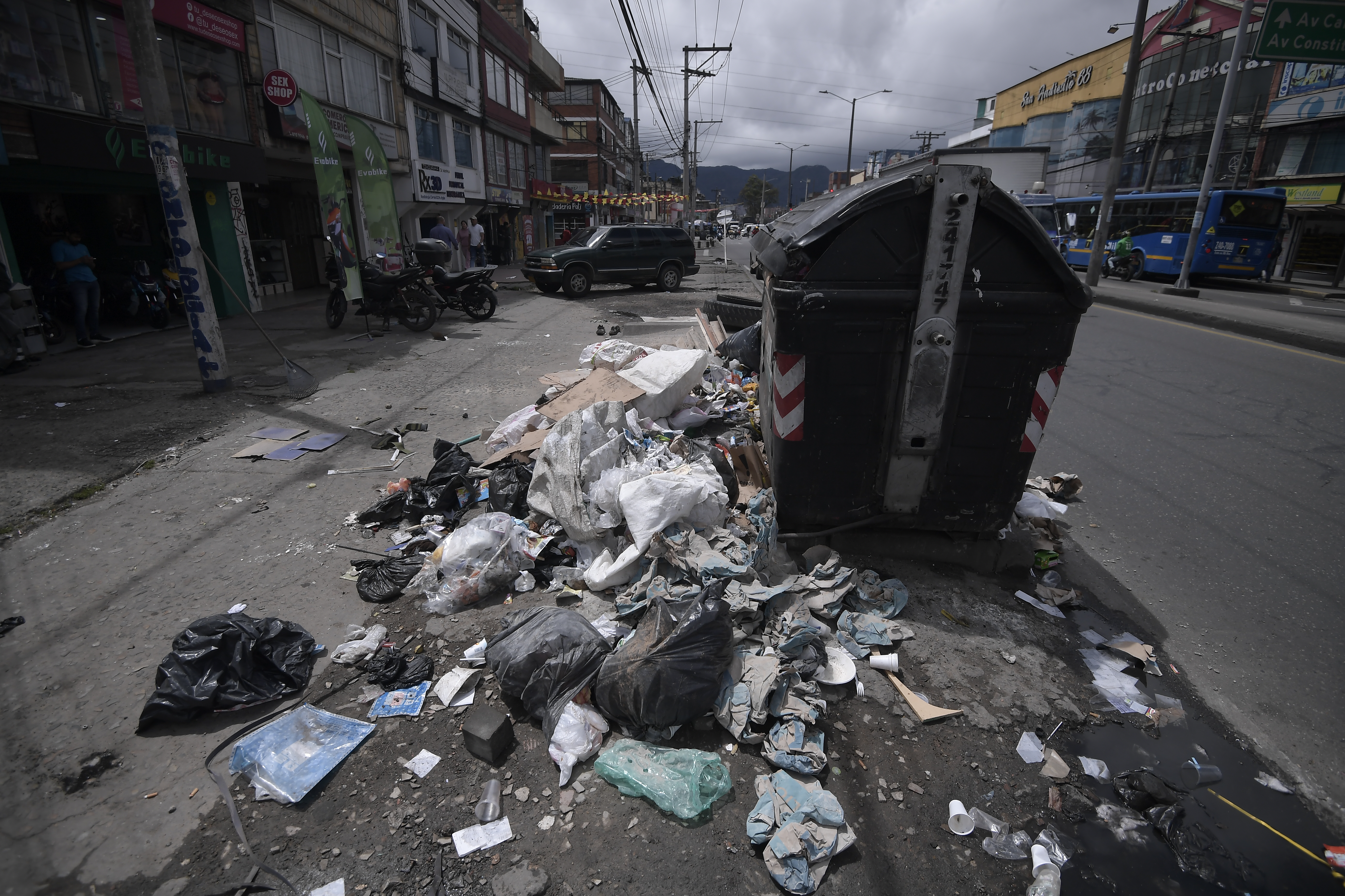 Alcaldía habilitó numeral para reportar basuras y escombros en Bogotá