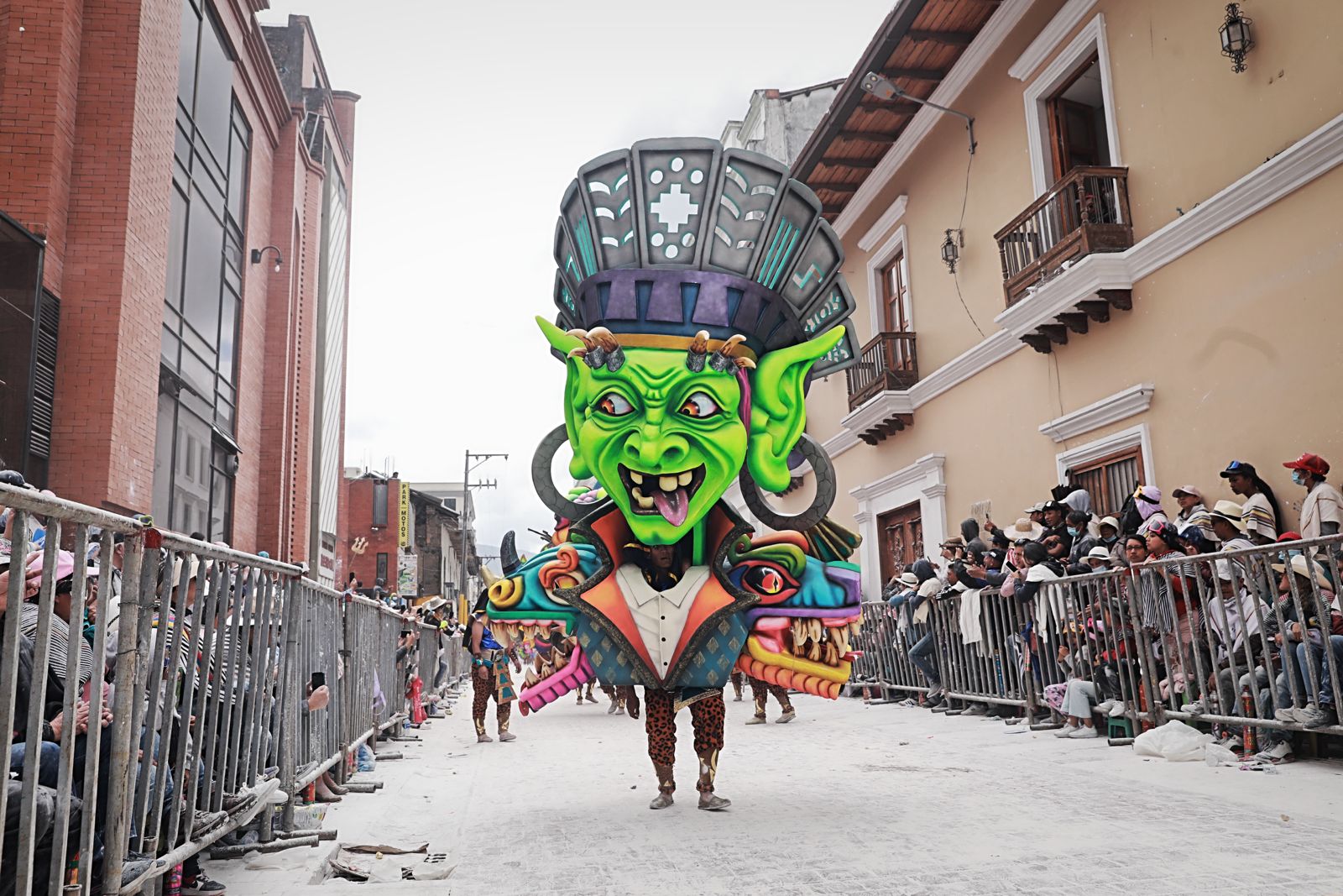 Carnaval de Negros y Blancos de Pasto, Desfile Magno del 6 de enero