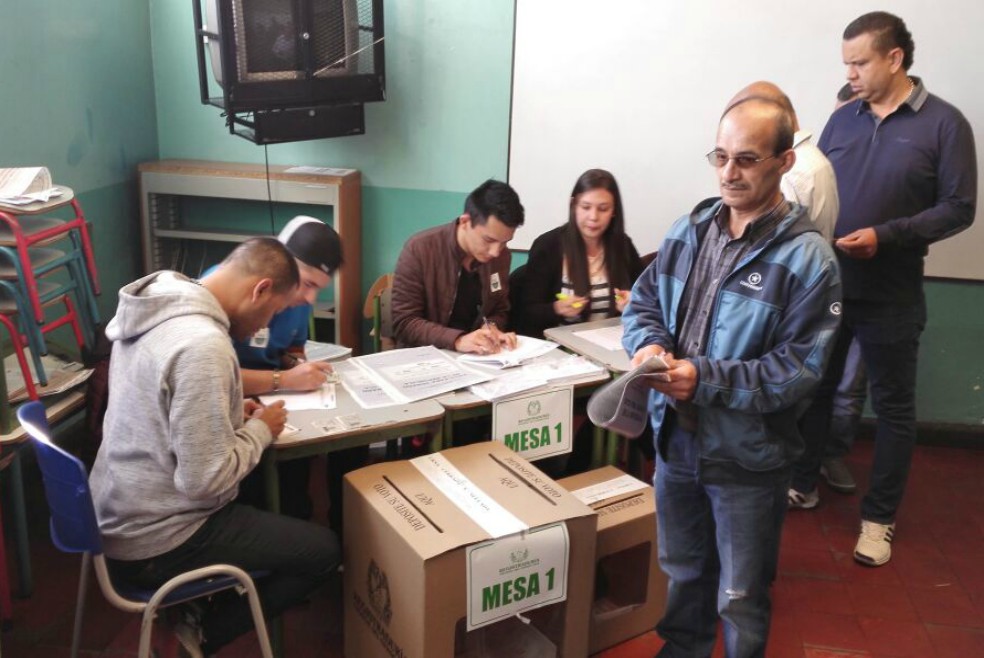 Segunda vuelta para elegir alcalde de Bogotá vuelve al Congreso