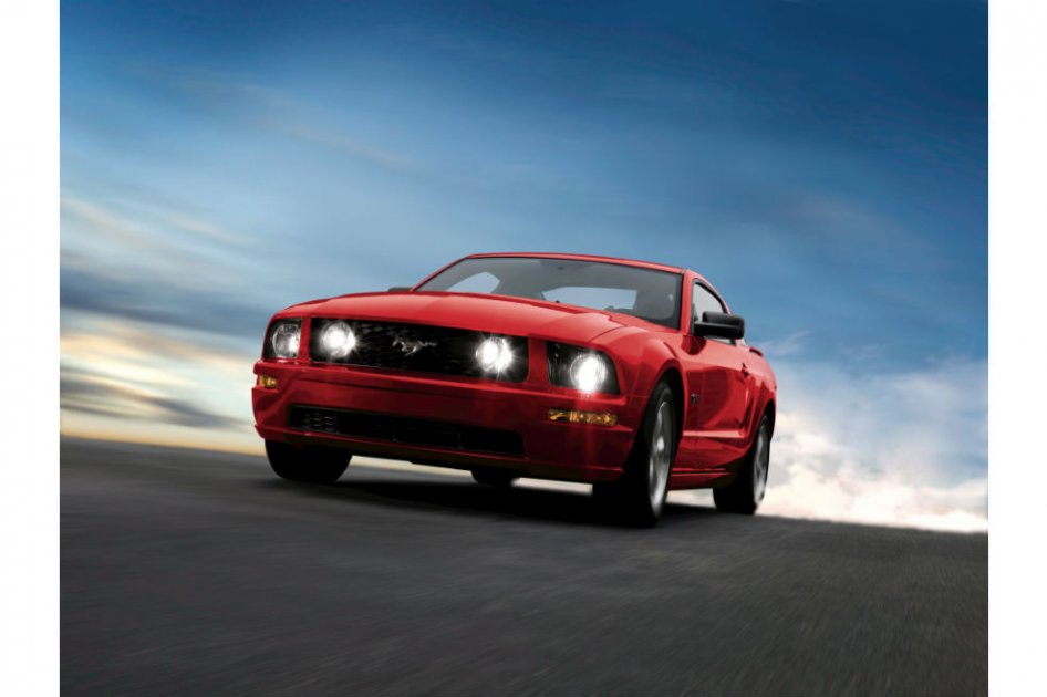 Entre los vehículos que fueron llamados a revisión se encuentra el modelo Mustang. /EFE