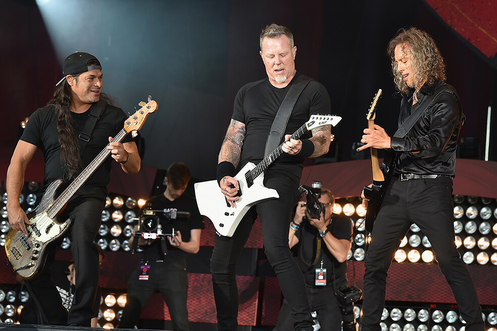 James Hetfield seguirá en rehabilitación, Metallica cancela más conciertos