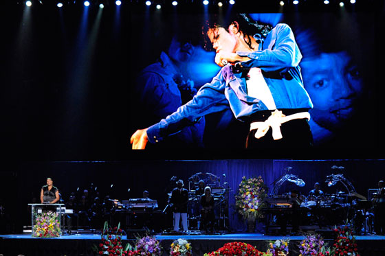 Con canciones despidieron al rey del pop