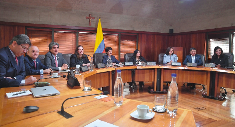 El reemplazo de una magistrada que aumenta la tensión entre las altas cortes