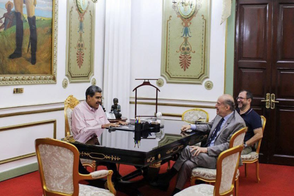 Leyva y Maduro se reunieron en Caracas en medio de la crisis que azota a Venezuela