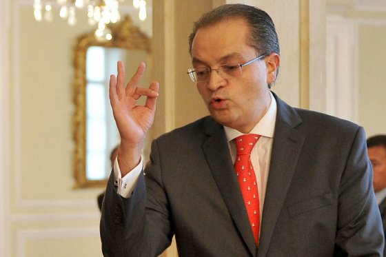 Gobierno no les cambiará reglas electorales a los uribistas