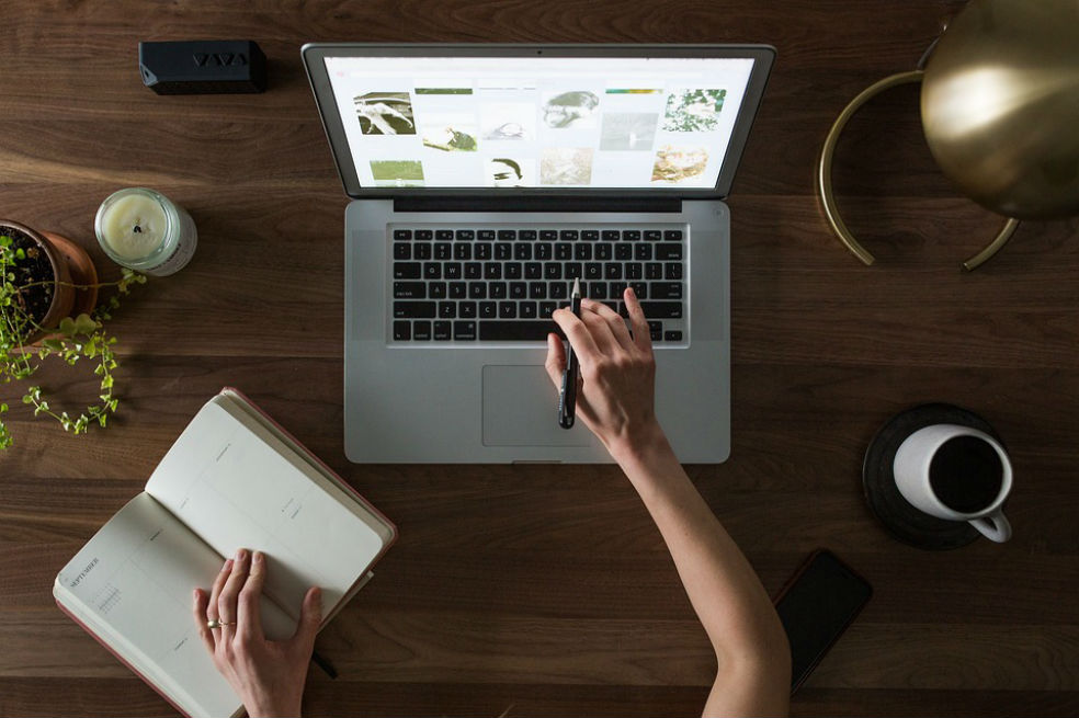 ¿Qué es mejor, un posgrado virtual o uno presencial?