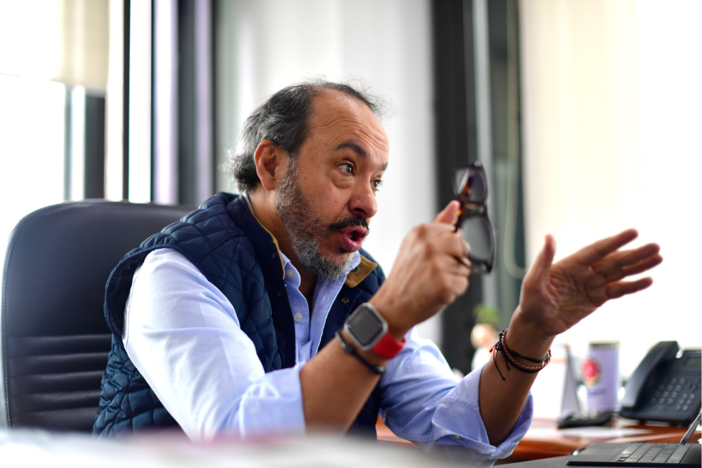 “La democracia colombiana está en cuidados intensivos”: presidente de Cambio Radical