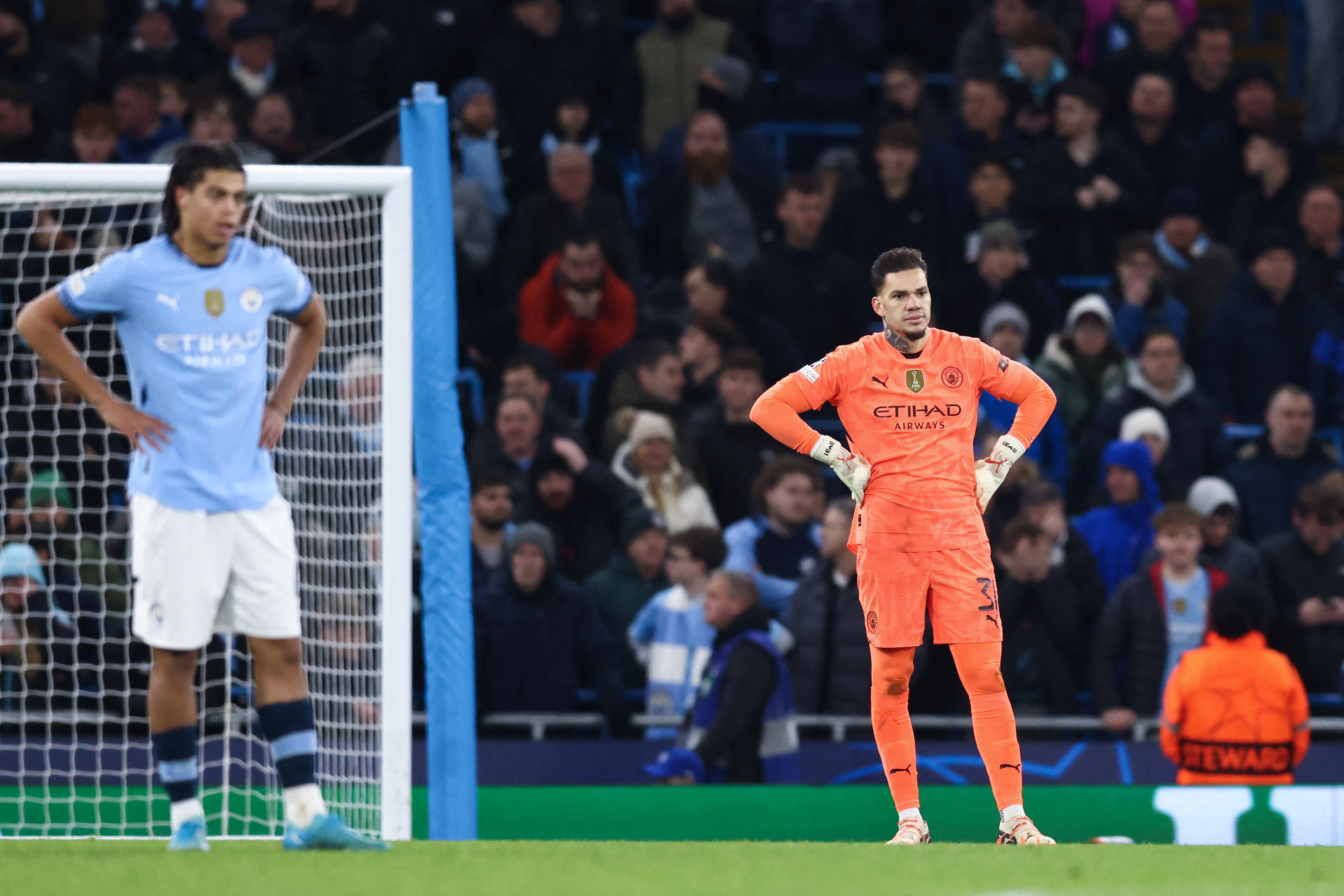 Champions: Feyenoord sorprendió a una Manchester City que no levanta cabeza