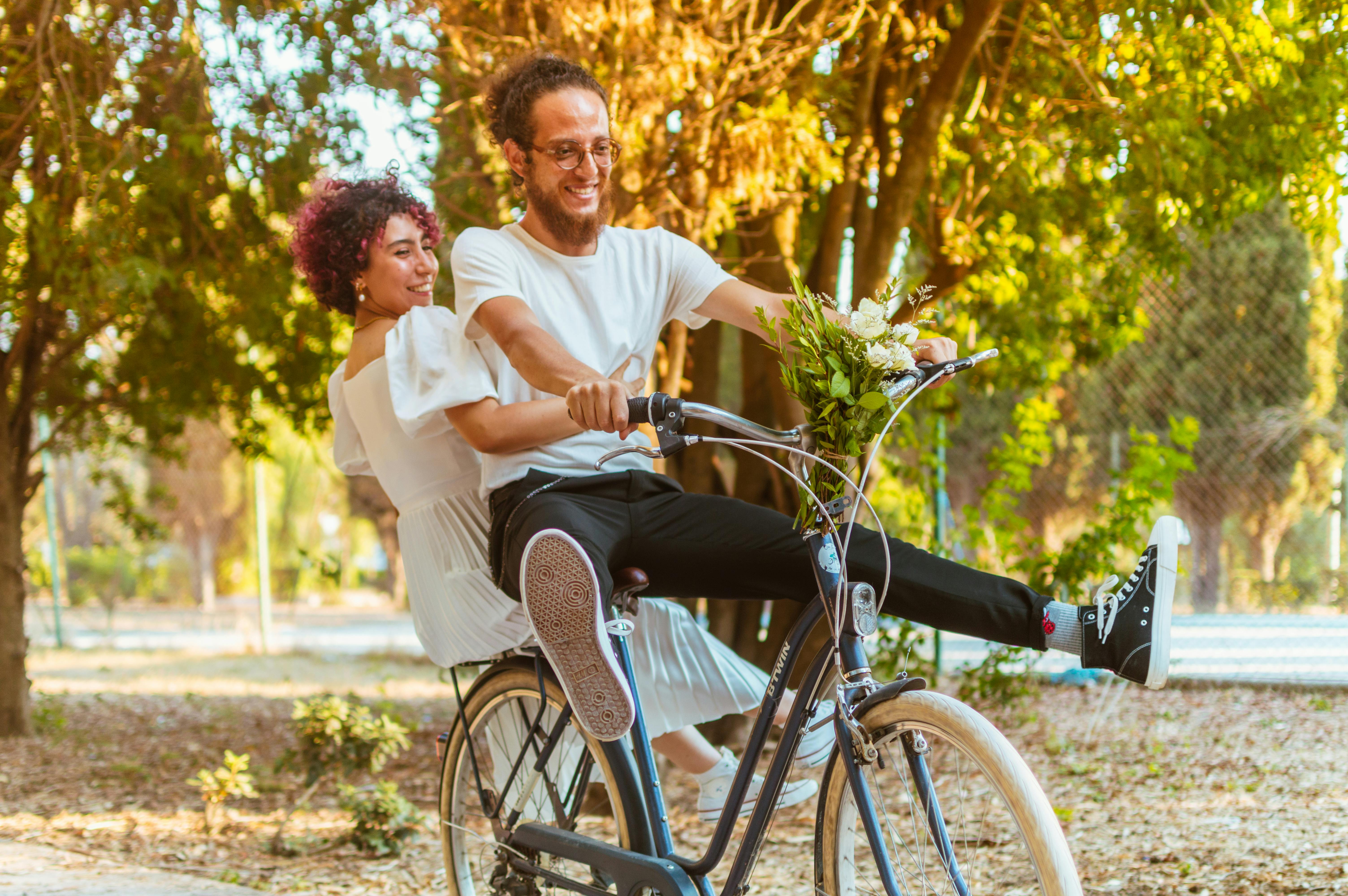 couple, pareja, bicicleta
