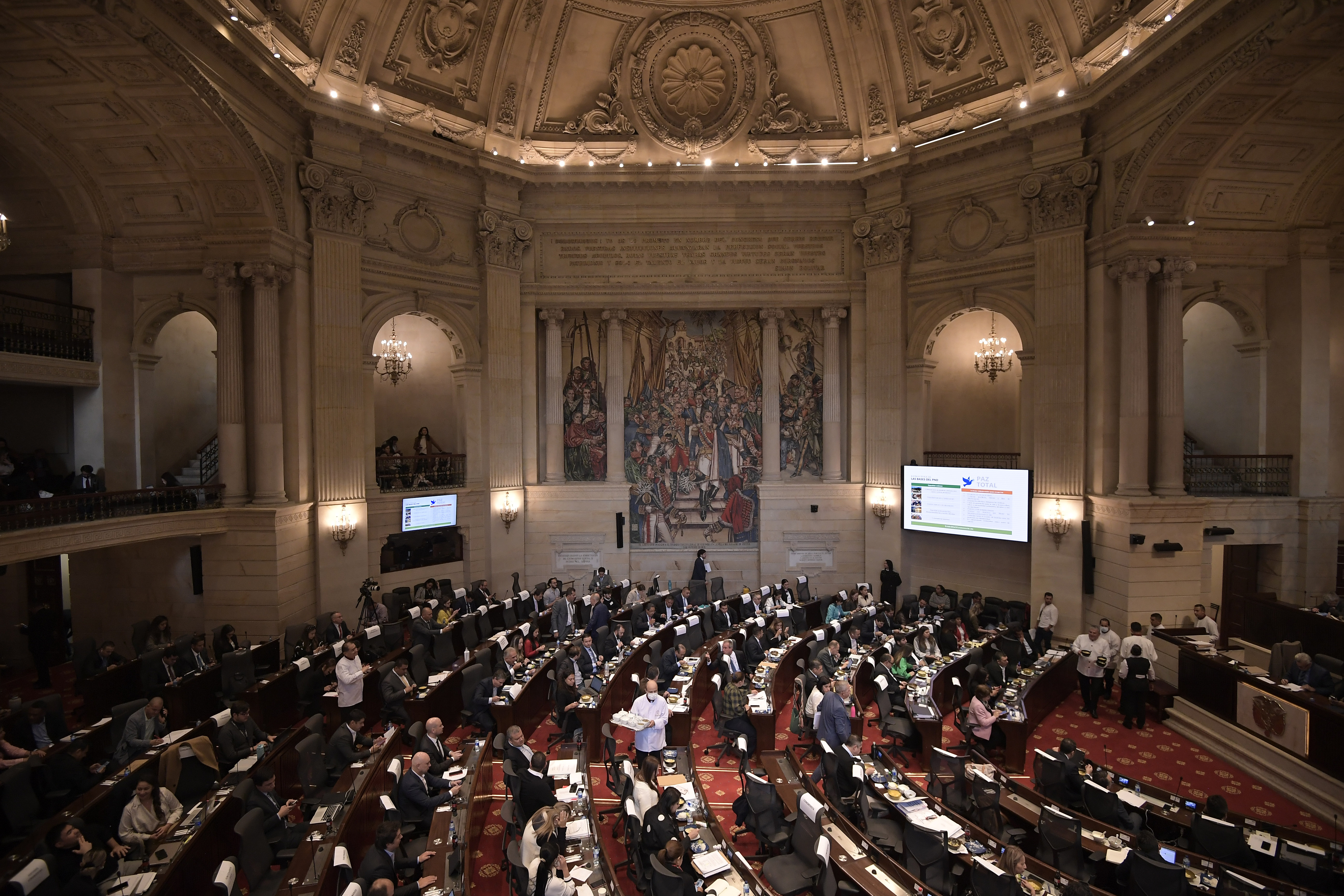 Falta de tiempo pone en riesgo aprobación de actos legislativos en el Congreso