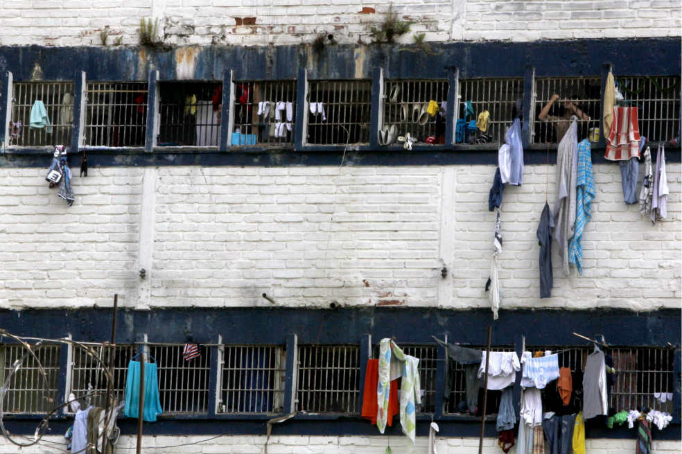 Medellín lanza estrategia para acompañar a mujeres privadas de la libertad y sus familias