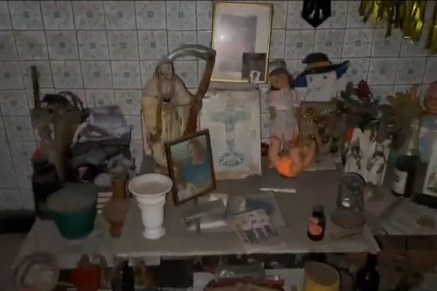 Capturan banda delicuencial que montó altar de santería para evadir a la Policía