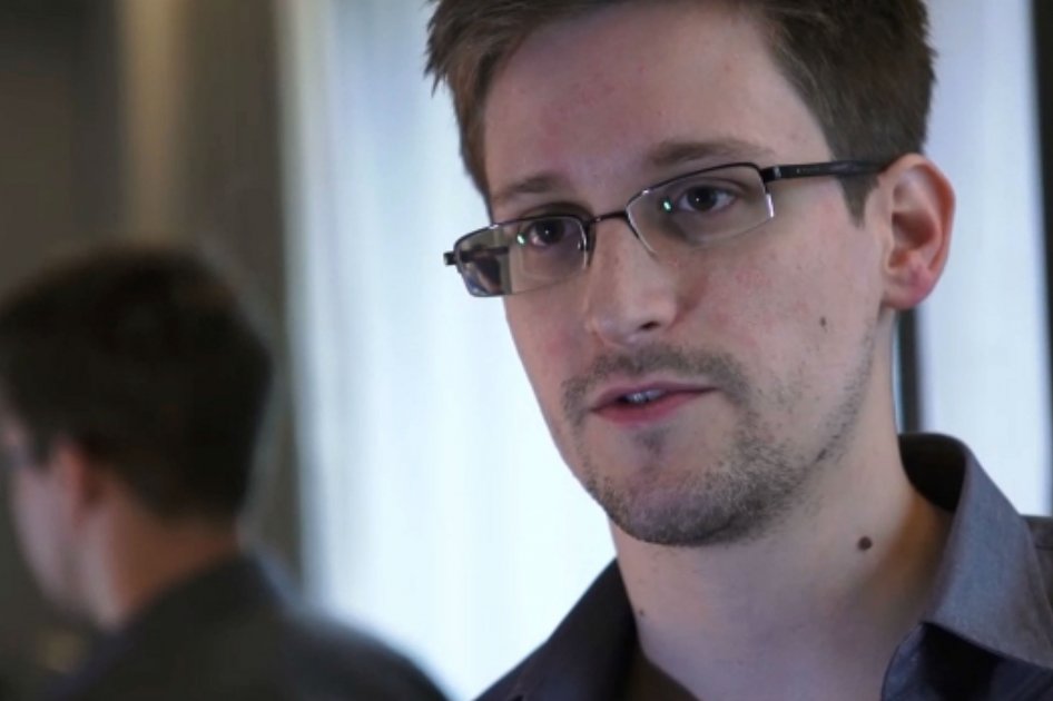Snowden cuenta su vida en «La hora del pulpo»