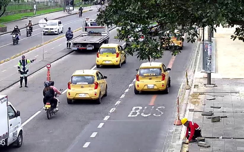 Movilidad hoy, 9 de diciembre: grúa varada mantiene bloqueada la calle 36