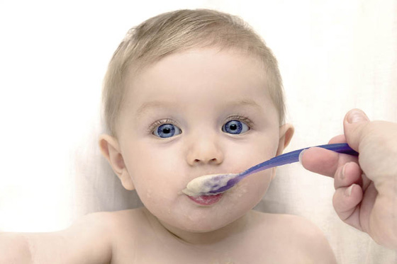 La alimentación de los bebés, una cosa seria