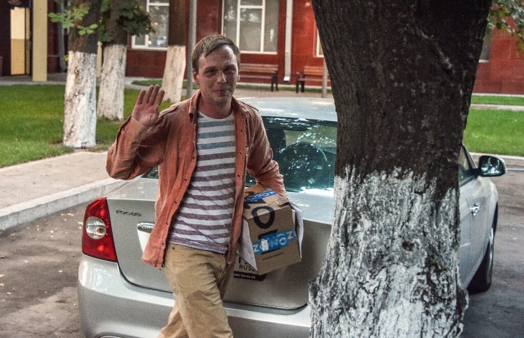 En una decisión sin precedentes, Rusia libera a periodista acusado de narcotráfico
