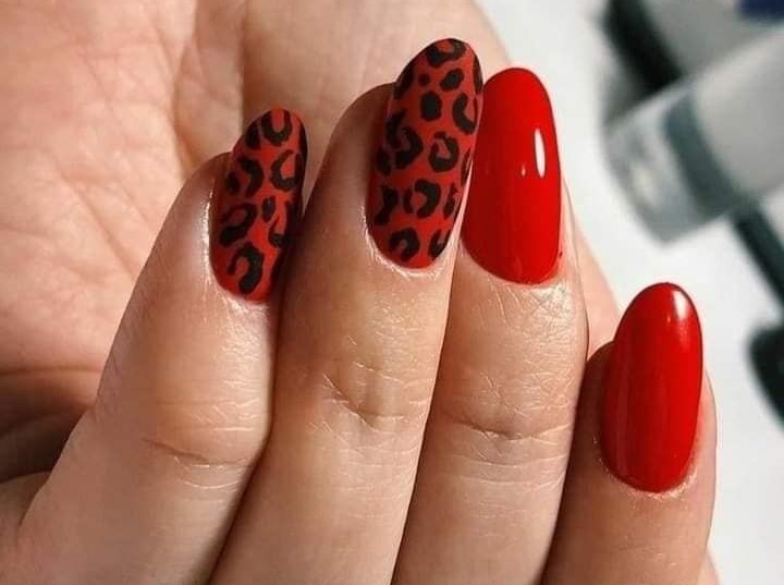 5 decoraciones para uñas cortas y rojas