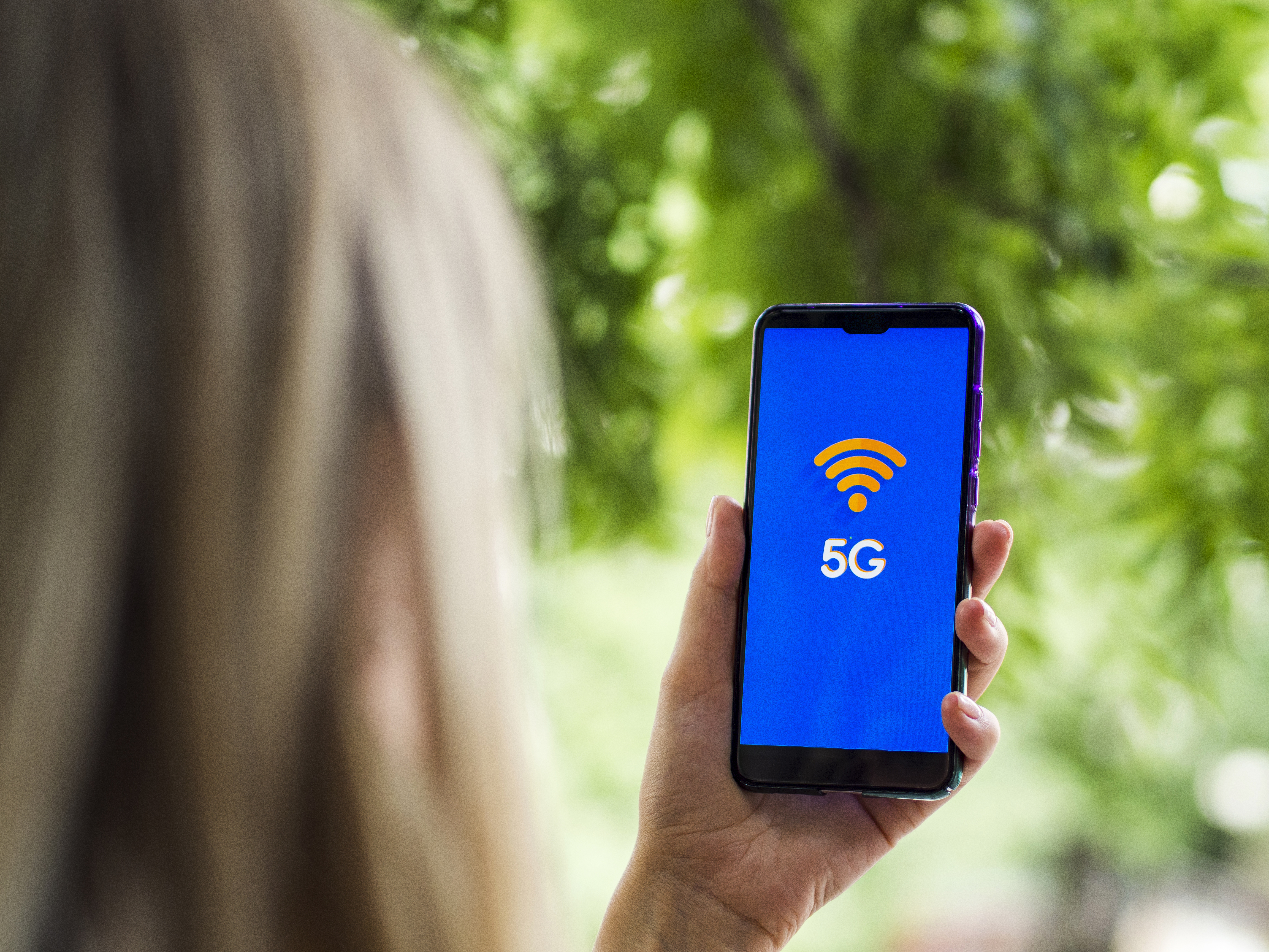 ¿Qué debe tener en cuenta antes de comprar un celular en 2026?