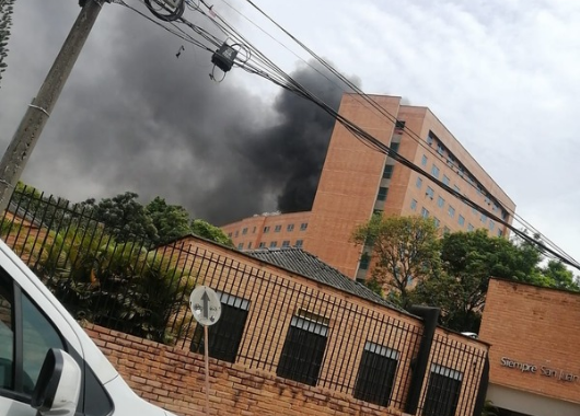 Registran segundo incendio estructural en Medellín en menos de 24 horas