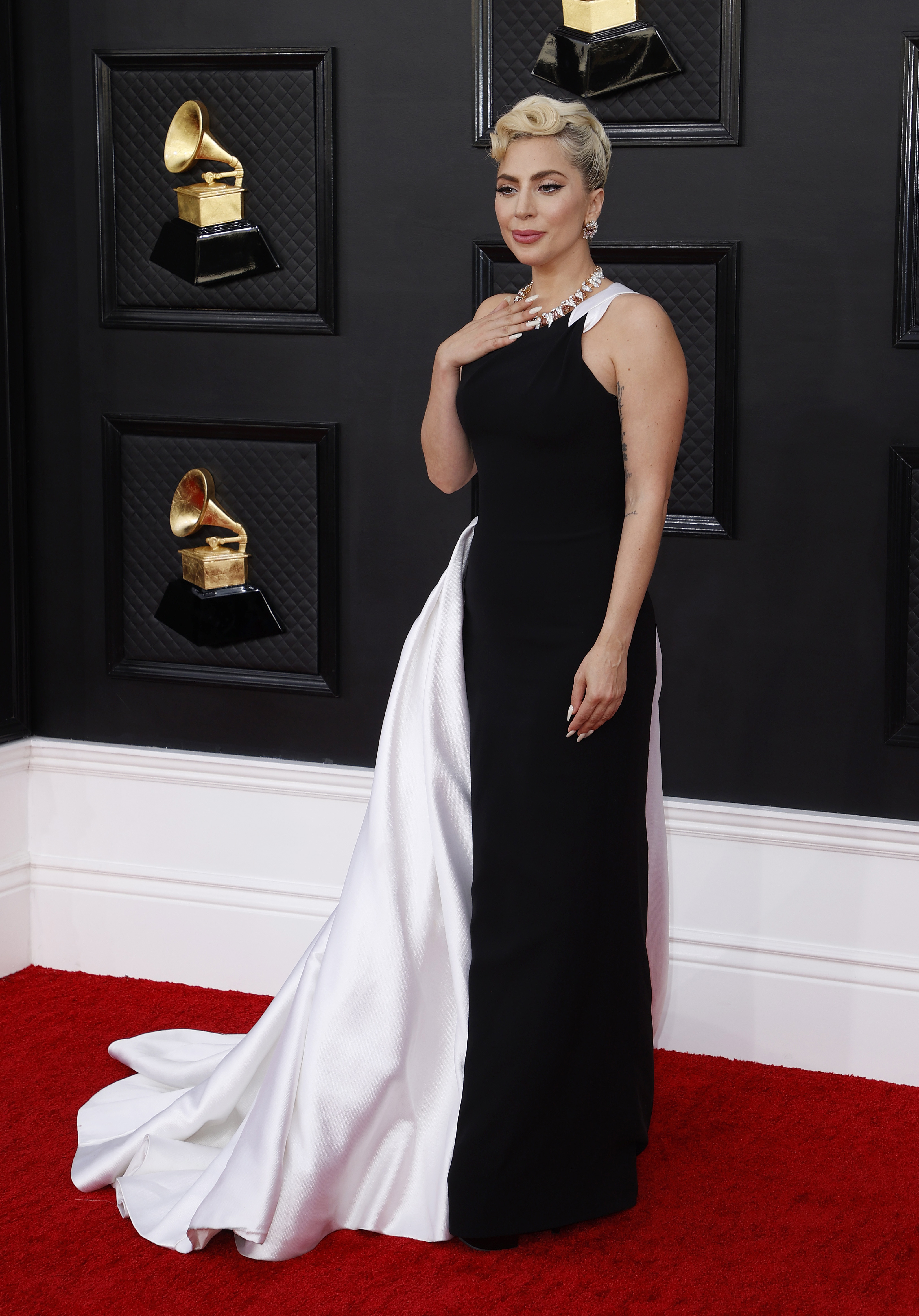 Las Vegas (United States), 03/04/2022.- Lady Gaga arrives for the 64th annual Grammy Awards at the MGM Grand Garden Arena in Las Vegas, Nevada, USA, 03 April 2022. (Estados Unidos) EFE/EPA/DAVID SWANSON