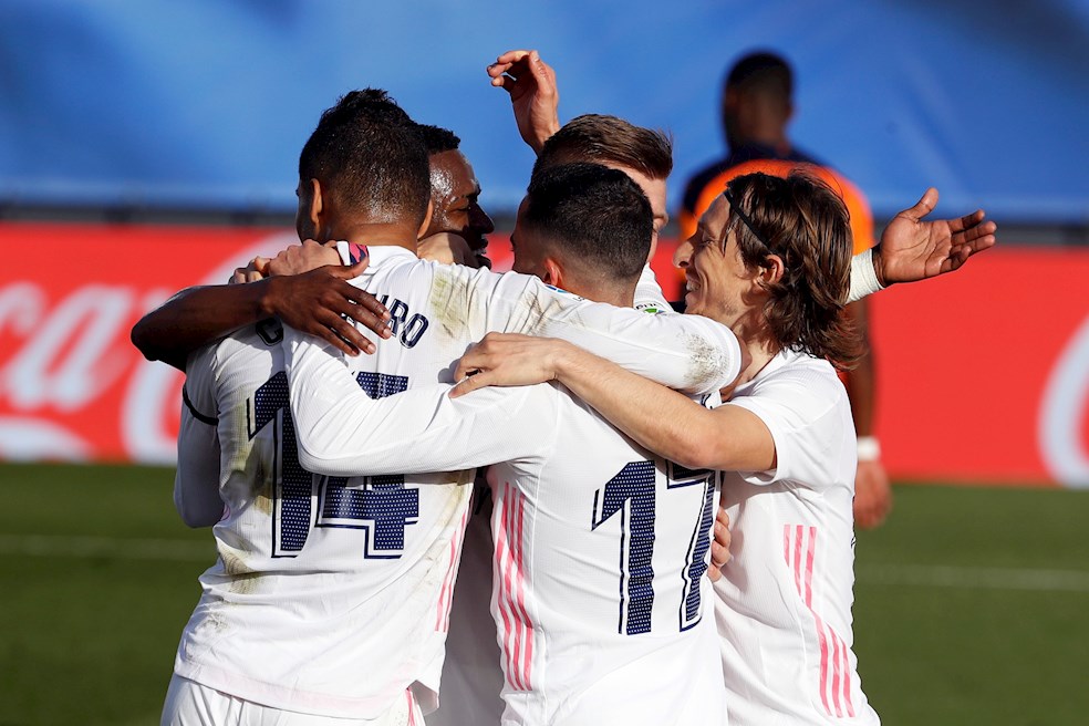 Real Madrid le ganó a Valencia y sigue con su buena racha