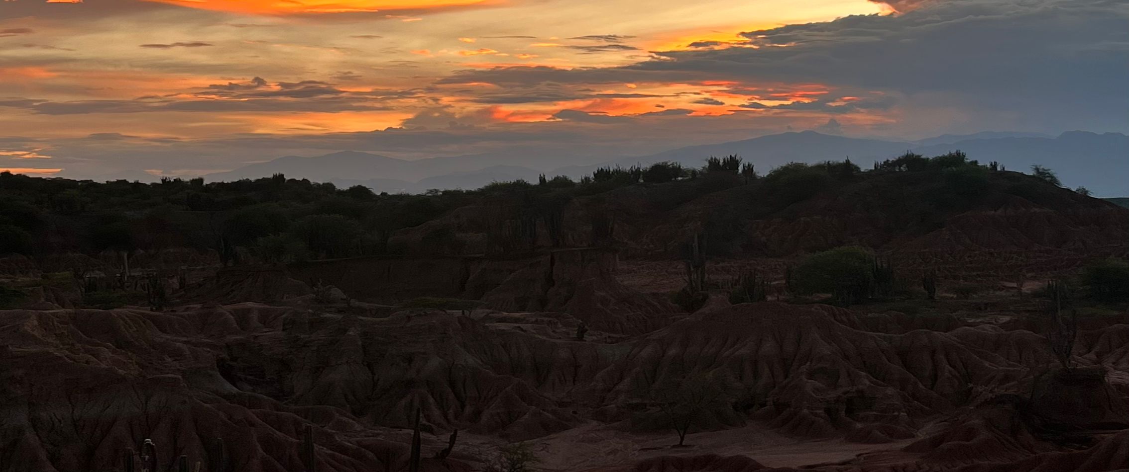 La primera jornada del IX Encuentro Iberoamericano de Turismo Rural tuvo como una de sus actividades la visita al Desierto de la Tatacoa.