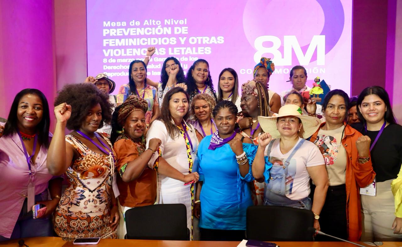 Francia Márquez: “¿Les diremos a las mujeres que el Estado no puede protegerlas?”