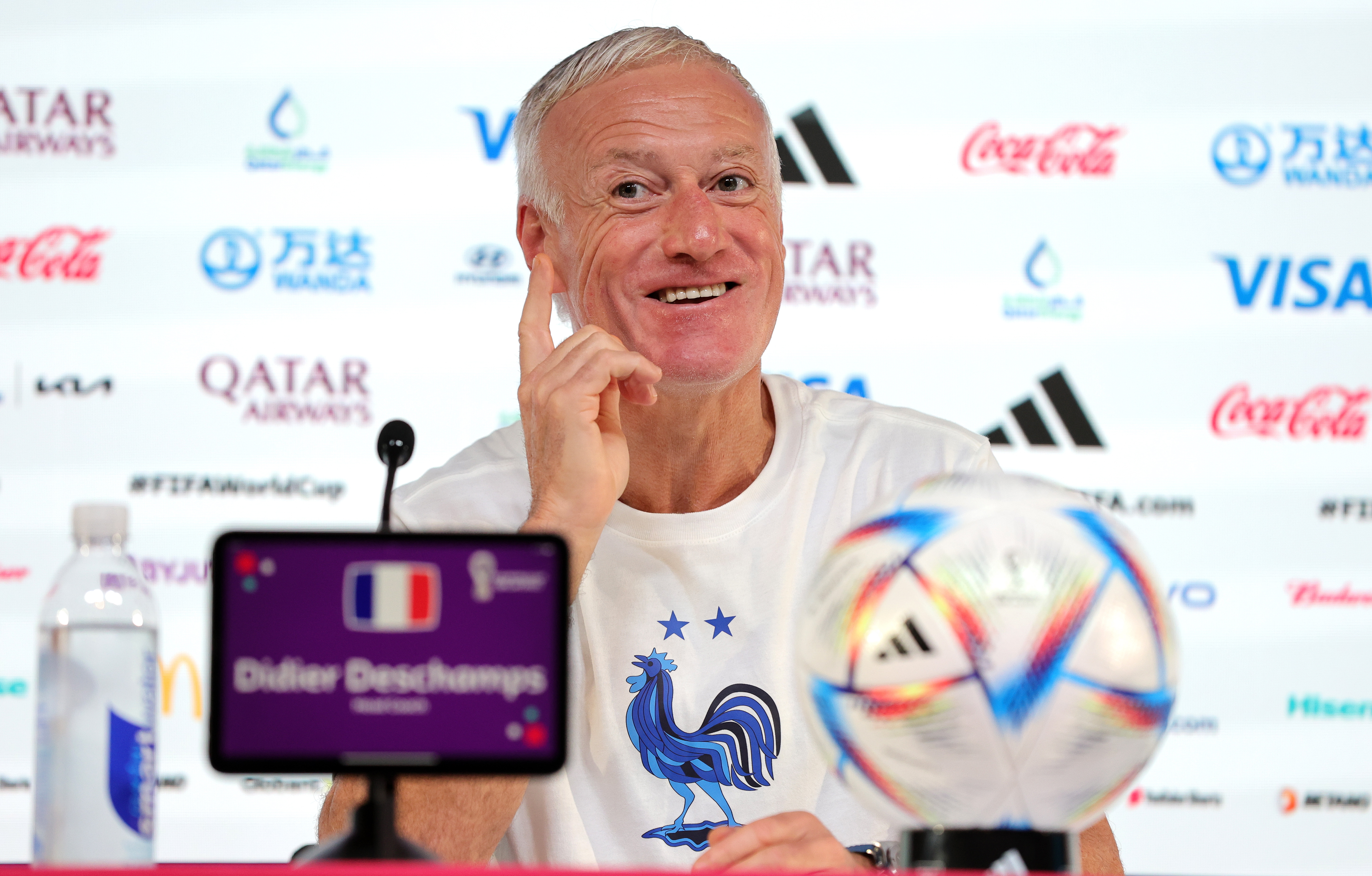 Doha (Qatar), 21/11/2022.- France head coach Didier Deschamps attends a press conference at the Qatar National Convention Center (QNCC) in Doha, Qatar, 21 November 2022. France will play Australia in their group D match of the FIFA World Cup 2022 on 22 November. (Mundial de Fútbol, Francia, Catar) EFE/EPA/ABIR SULTAN