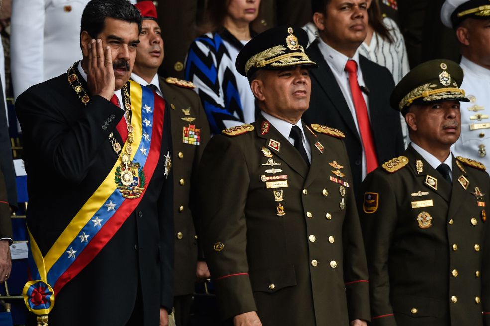 Familia dice que fue desalojada de casa subsidiada por bromear sobre atentado a Maduro