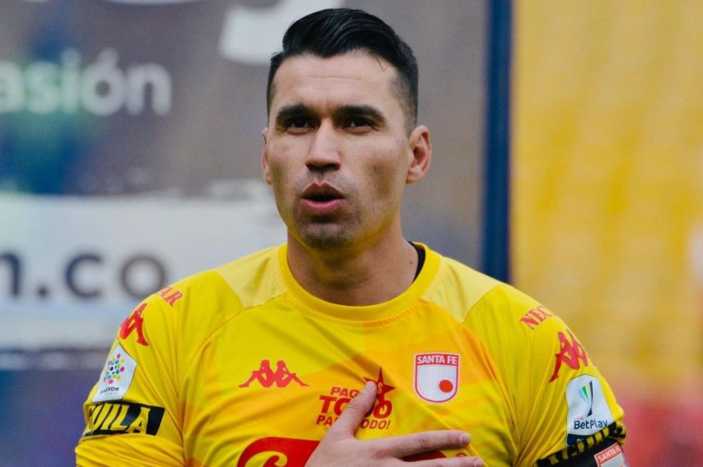 Leandro Castellanos anunció su retiro del fútbol profesional