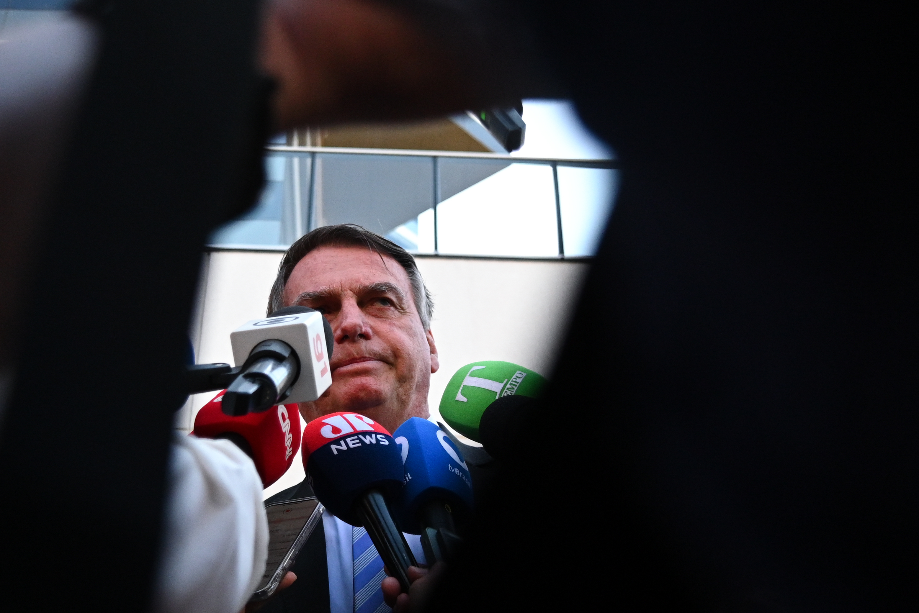 Brasil: Bolsonaro deberá entregar su pasaporte por caso de intento de golpe