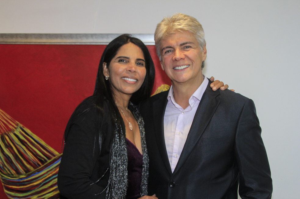La gobernadora del Valle del Cauca,Clara luz Roldán, invito ala inauguración de la exposición colectiva de cuatro artistas vallecaucanos y al concierto de la orquesta nacional de guitarras de la union (costa rica) y la Orquesta Nacional de guitarras de Colombina,participantes en el VII festival internacional de orquestas de guitarras (FIOGUI 2022).