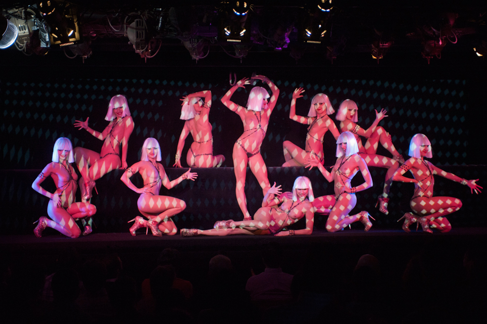 Cabaret parisino inspira documental