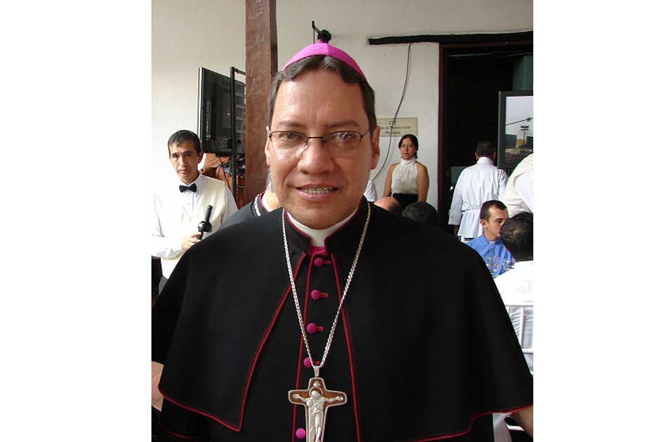 A nosotros también nos duelen los actos homosexuales: Conferencia Episcopal