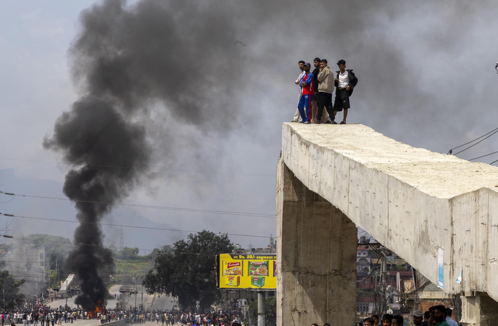 Rebelión en Nepal: cómo los jóvenes derrocaron al gobierno en solo 24 horas