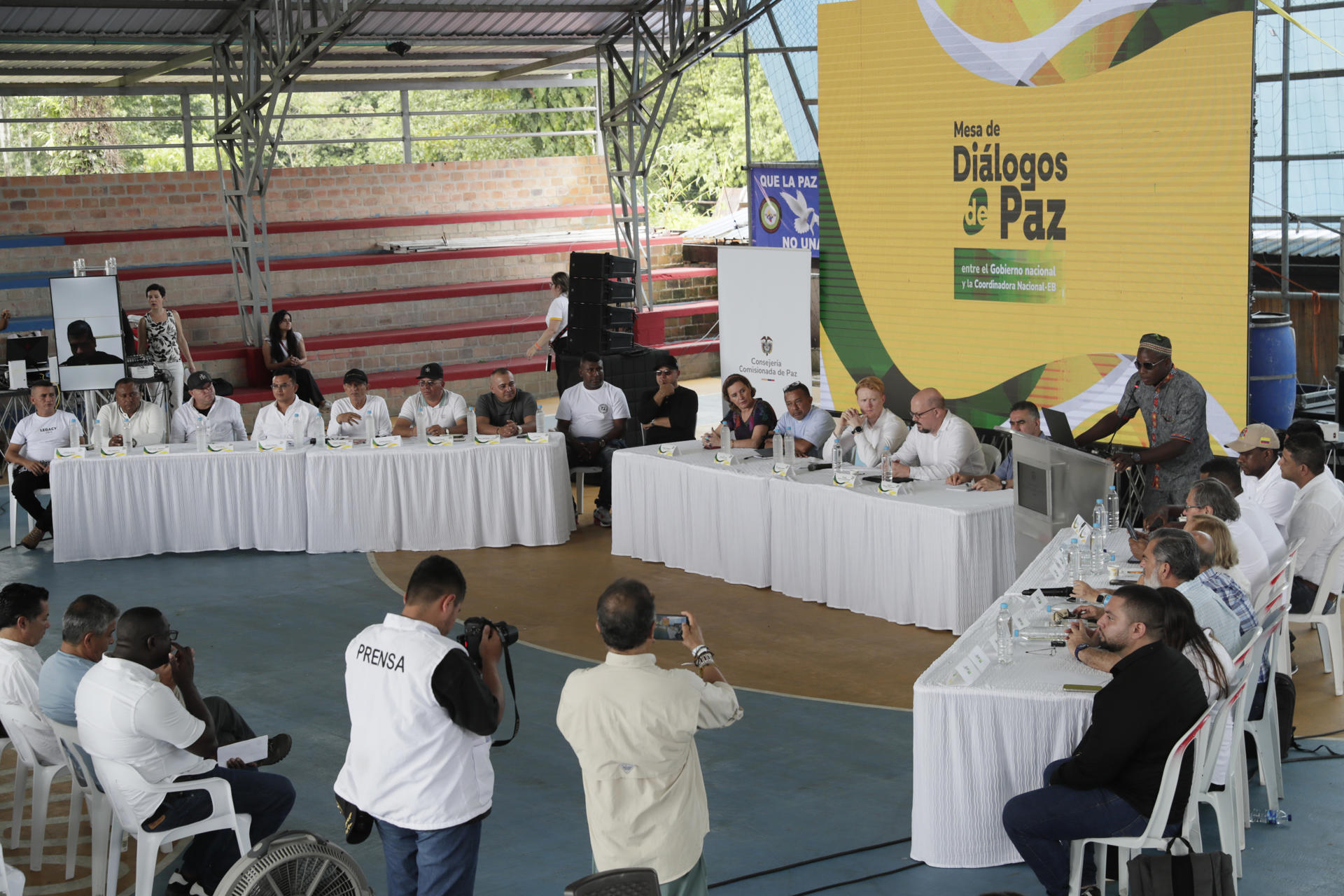 Delegaciones en diálogo con disidencia exigen investigar asesinato de líder indígena