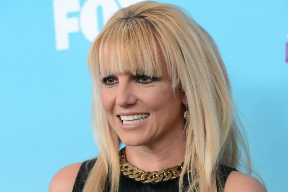 #FreeBritney: padre de Britney Spears es obligado a compartir la tutela legal de la cantante