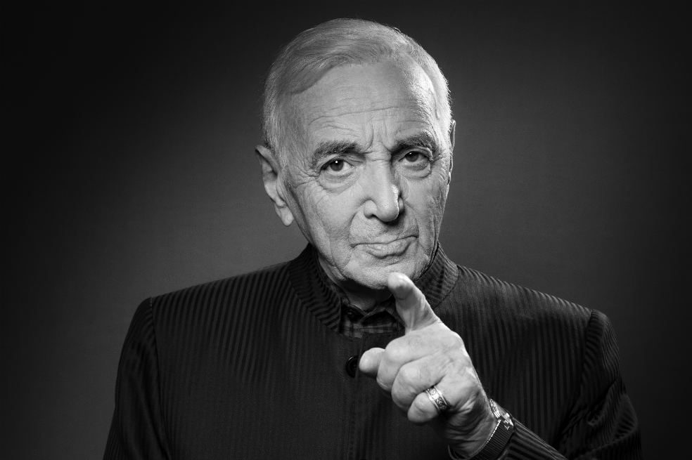 Francia rinde un homenaje de Estado a Charles Aznavour