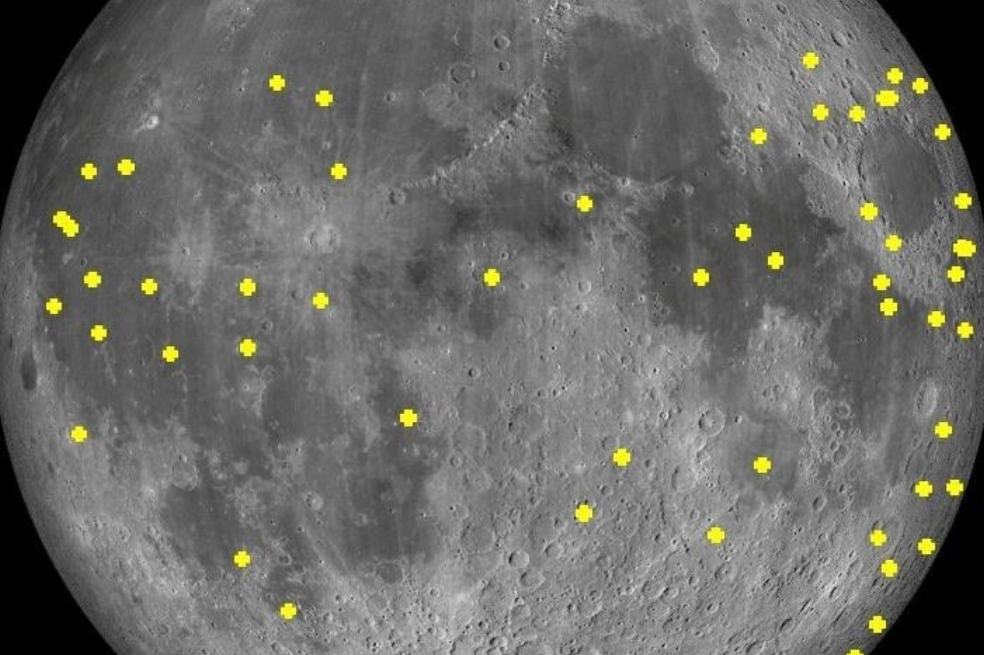 Cada hora la Luna recibe un promedio de ocho impactos de meteoroides