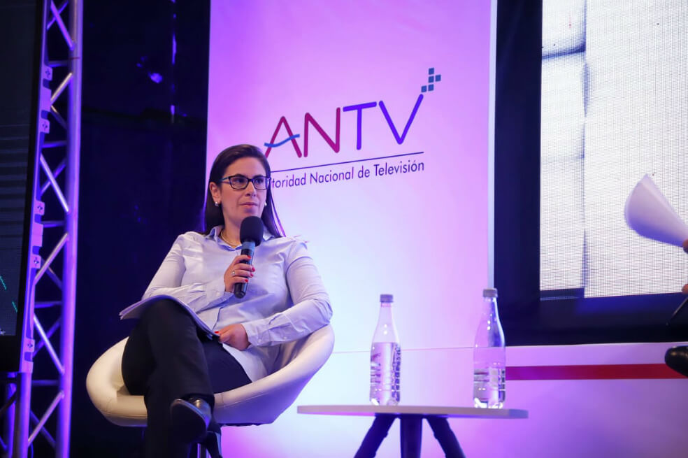 Gobierno designa a Mariana Viña Castro como nueva directora de la ANTV