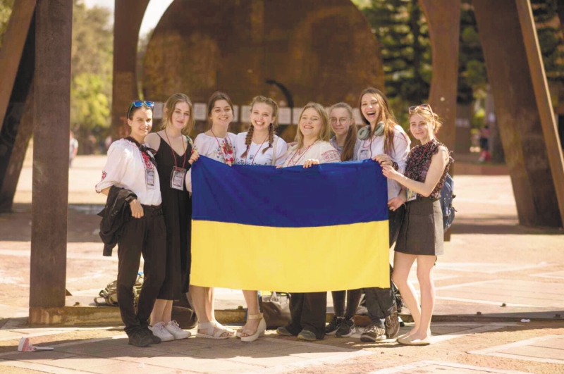 La travesía de un grupo de ucranianas para llegar al Mundial de Física en Colombia
